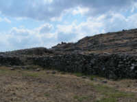 Complesso delle mura fortificate (tardo periodo Elladico 13 sec. a.C.)