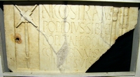 Rilievo di Pompidius Nicostratus Necropoli di Porta Nocera, Pompei.
