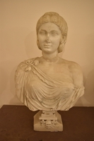Ritratto di ignota - busto moderno di Guglielmo della Porta - Metà del III sec. d.C. - Unidentified portrait set in a modern bust by Guglielmo della Porta - Mid-3rd century AD