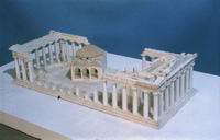 Il Partenone dopo l'esplosione del 1687 e la costruzione di una piccola moschea.