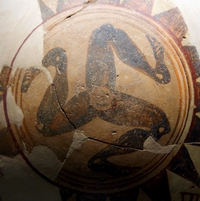 Triscele rinvenuta a Palma di Montechiaro - XIII sec. a.C.