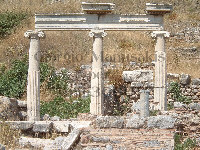 Recinto di Artemide e dell'imperatore, altra vista