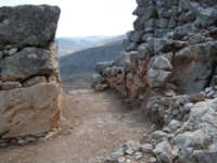 Porta non meglio definita all'altezza della scala per l'Acropoli