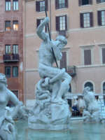 La fontana di Nettuno e le statue di Antonio Della Bitta 