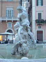 La fontana di Nettuno e le statue di Antonio Della Bitta 
