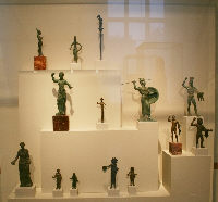 Statuette etrusche