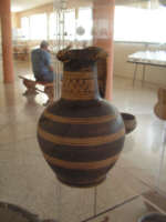 Oinochoe