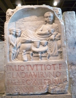 Stele Giulio Tuttio