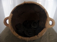 Sepoltura a cremazione secondaria, in pozzo IX sec.a.C