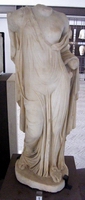 Venere del tipo Louvre-Napoli I sec. d.C..