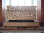Sarcofago raffigurante il mio di Teseo e Arianna
