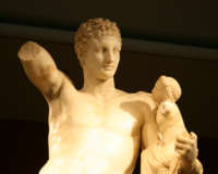 Ermes con in braccio Dioniso